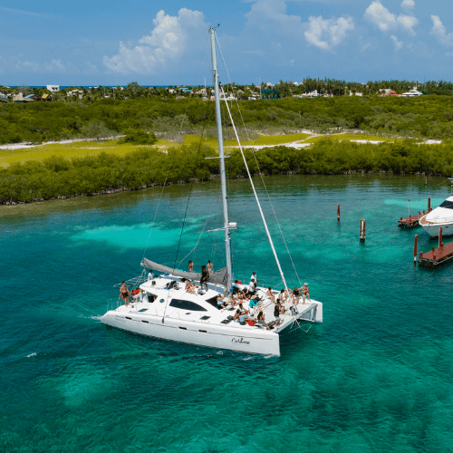 Isla Mujeres Deluxe Catamaran - Image 11